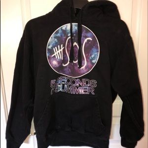 5 Seconds of Summer black hoodie